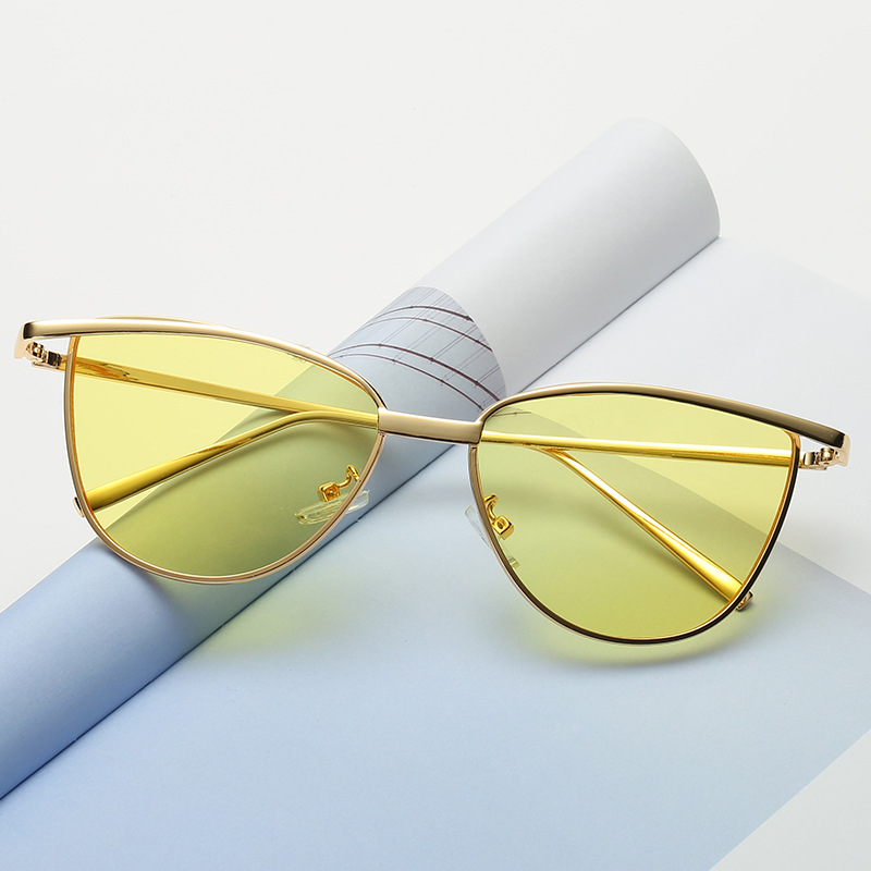 2020 marka projektant kocie oko czerwone okulary przeciwsłoneczne damskie vintage odcienie przyciemniane kolorowe szkła okulary damskie żółte okulary óculos uv400
