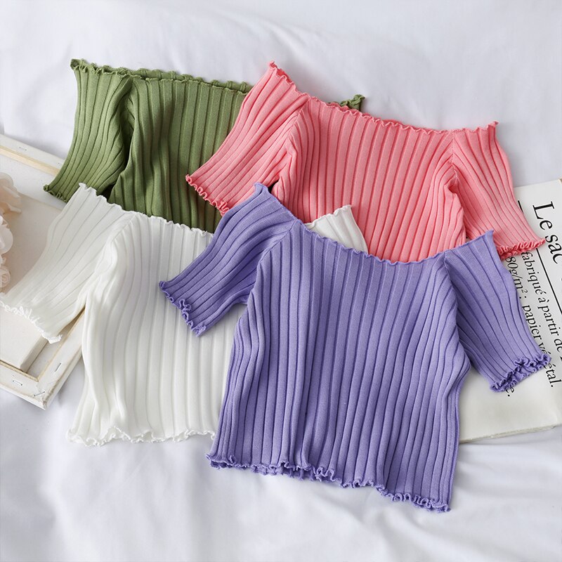 HELIAR damskie t-shirty Off Shoulder Knitting krótkie bluzki damskie z krótkim rękawem rozciągliwe Ruffles Hem t-shirty topy w paski dla kobiet